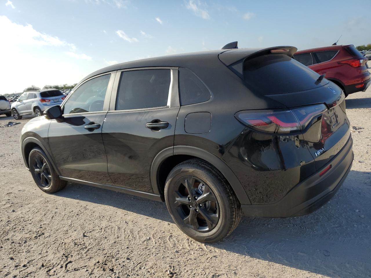 2023 HONDA HR-V LX VIN:3CZRZ1H30PM740635