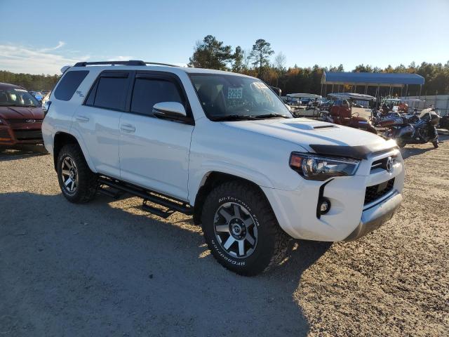2021 TOYOTA 4RUNNER SR5 PREMIUM VIN: JTERU5JR2M5876417