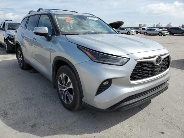 2021 TOYOTA HIGHLANDER XLE VIN: 5TDGZRAH6MS536967