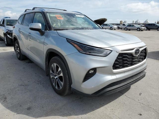 2021 TOYOTA HIGHLANDER XLE VIN: 5TDGZRAH6MS536967