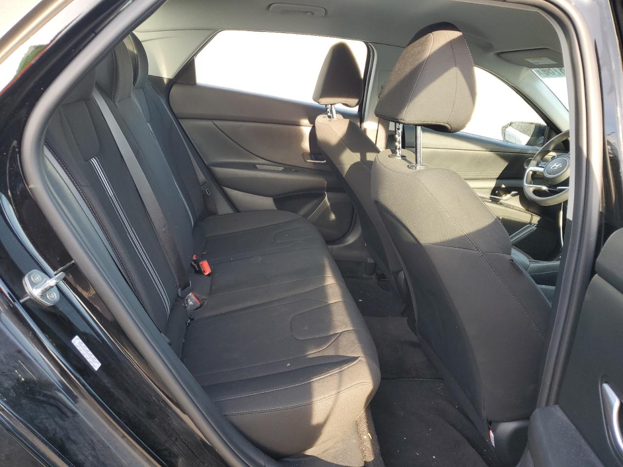 2023 HYUNDAI ELANTRA SEL VIN:KMHLM4AG7PU381901