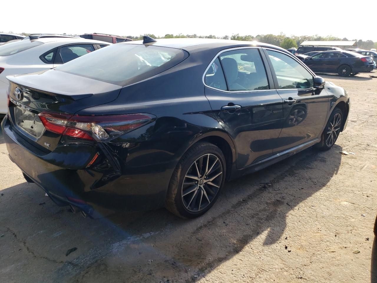 2022 TOYOTA CAMRY SE VIN:4T1T11AK5NU678061