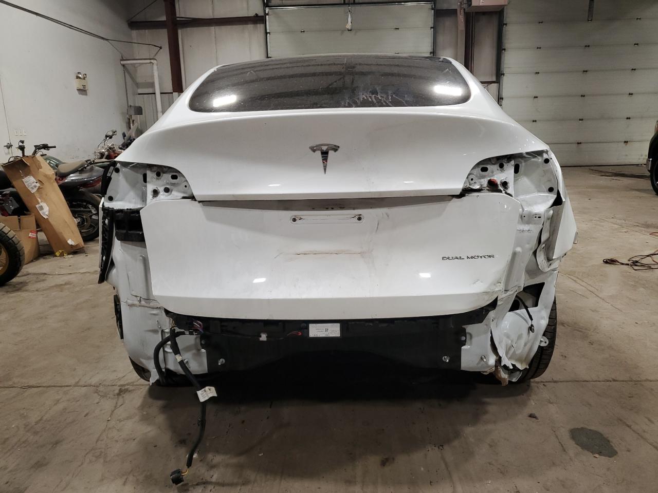 2022 TESLA MODEL Y  VIN:7SAYGDEEXNF307942