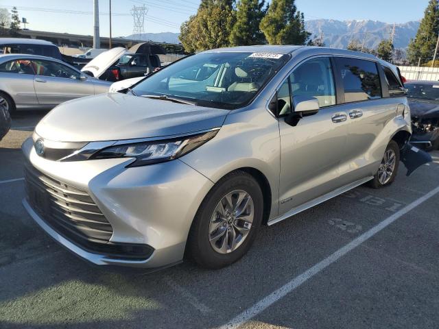 2021 TOYOTA SIENNA LE VIN: 5TDKRKEC7MS028779