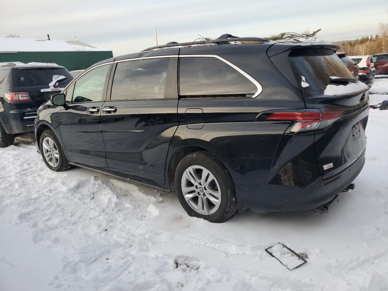 2022 TOYOTA SIENNA XLE VIN:5TDASKFC3NS049872