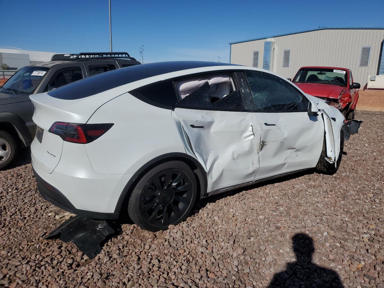 2023 TESLA MODEL Y  VIN:7SAYGDEE4PF625672