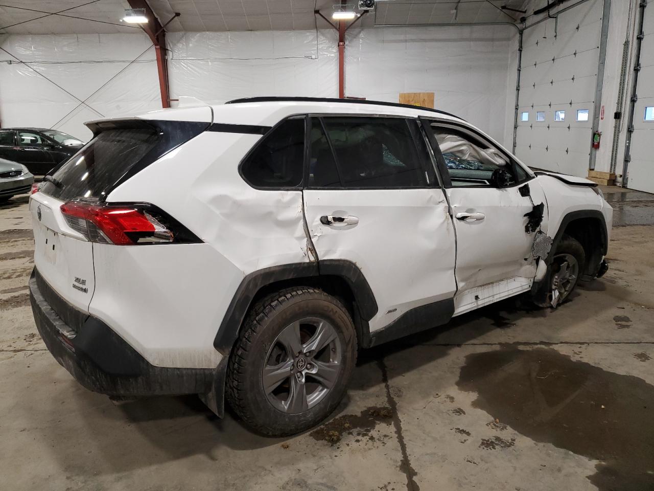 2022 TOYOTA RAV4 XLE VIN:4T3RWRFV9NU073125