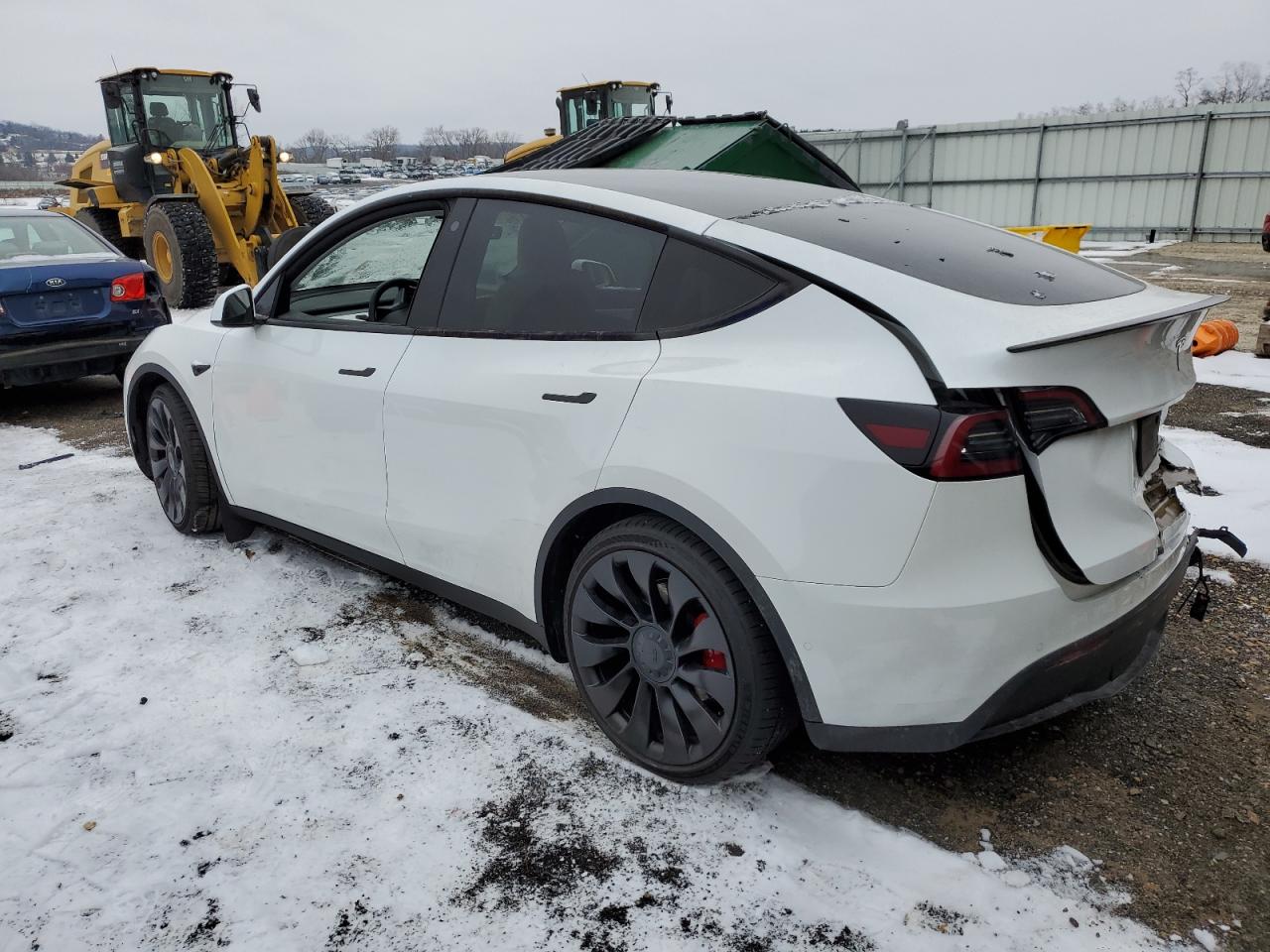 2022 TESLA MODEL Y  VIN:7SAYGDEF0NF405564