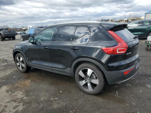 2021 VOLVO XC40 T5 MOMENTUM VIN: YV4162UKXM2475656