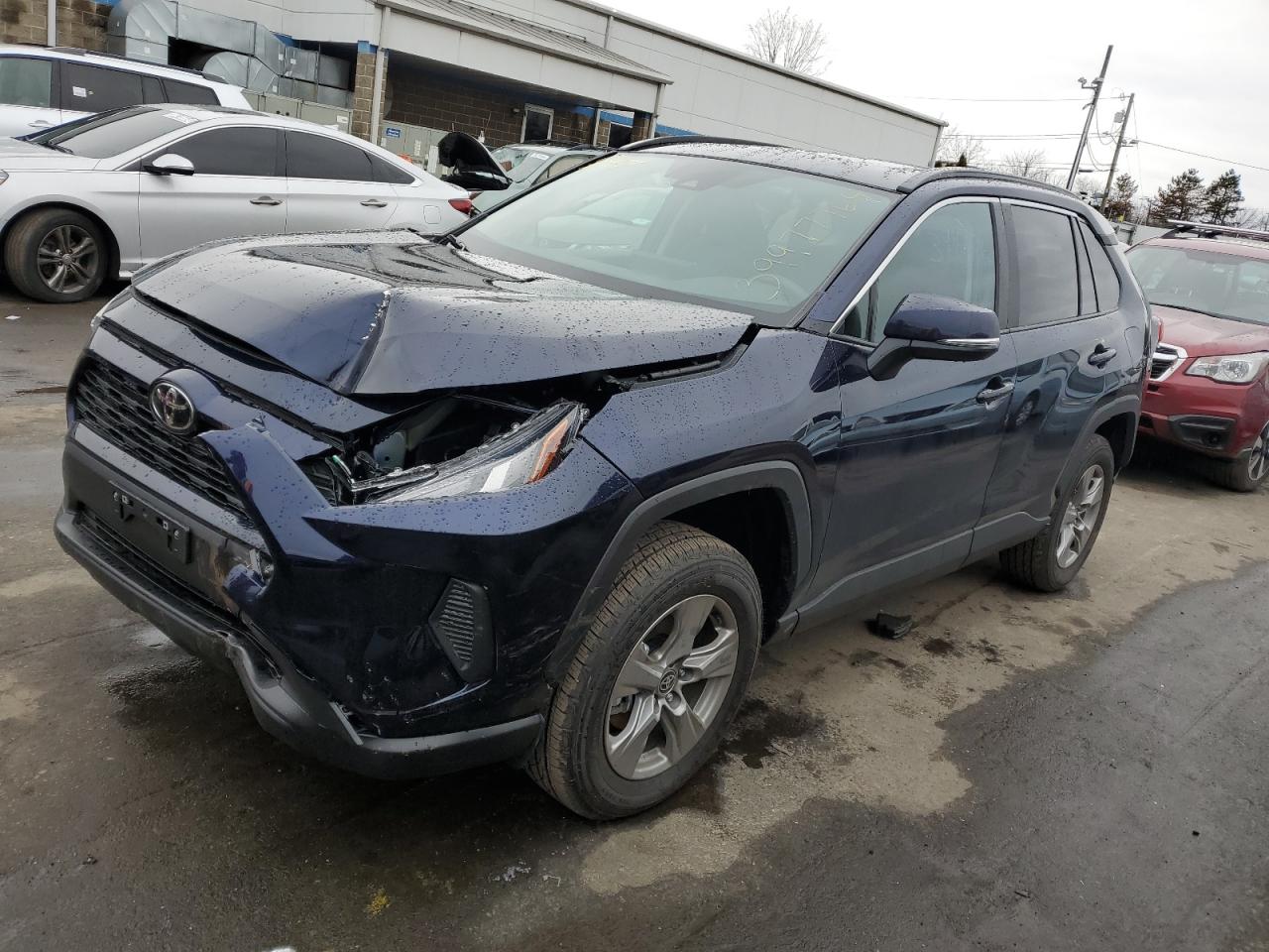 2024 TOYOTA RAV4 XLE VIN:2T3P1RFV9RW423297