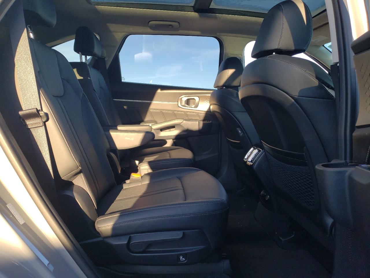 2023 KIA SORENTO SX VIN:5XYRKDLFXPG199782