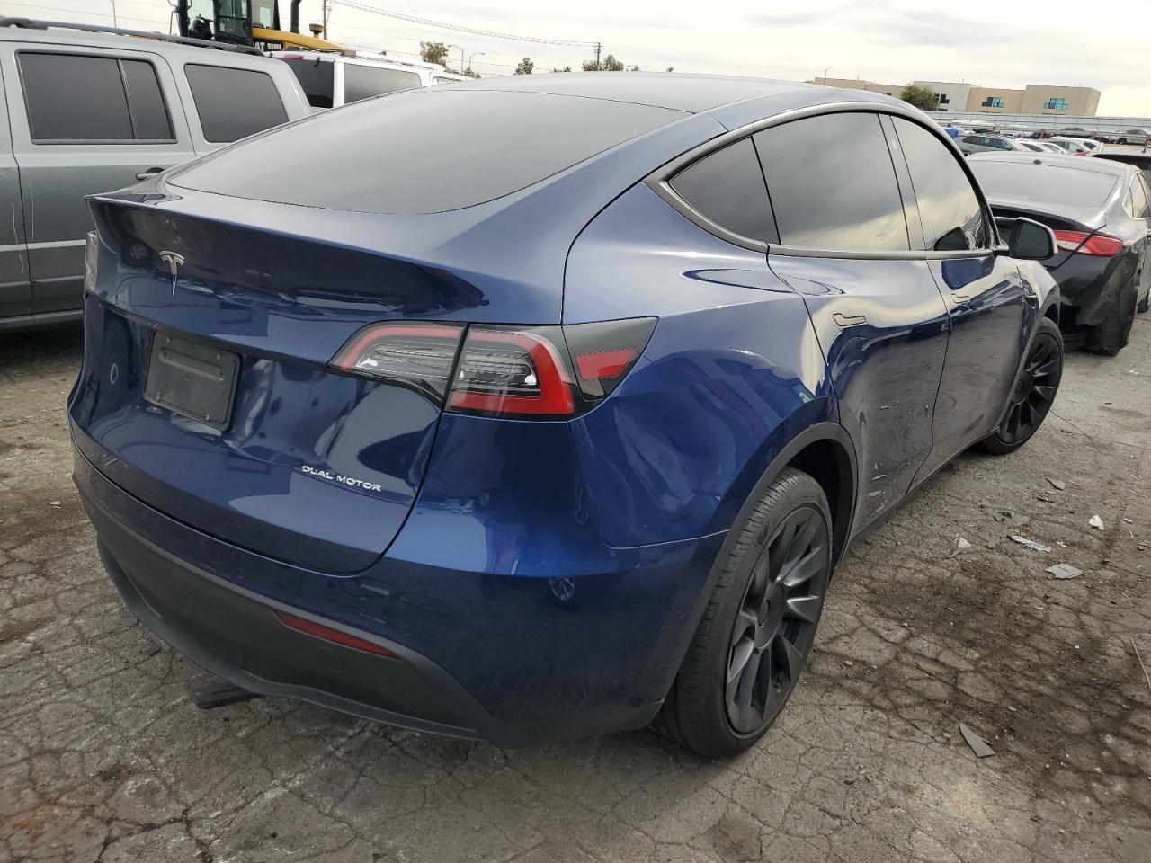 2022 TESLA MODEL Y  VIN:7SAYGDEE0NF403093