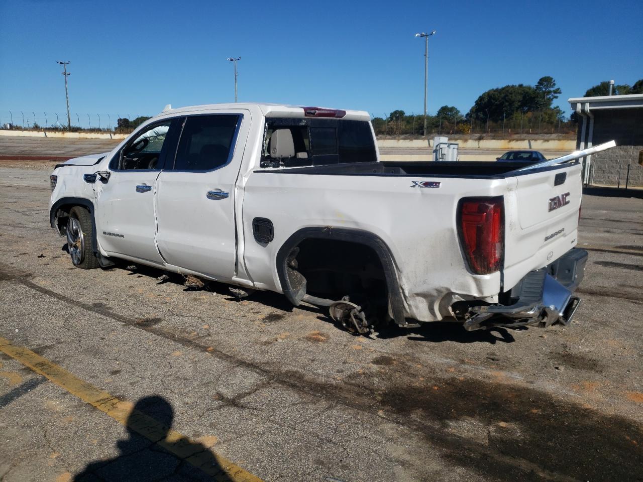 2022 GMC SIERRA K1500 SLT VIN:3GTUUDED0NG635196