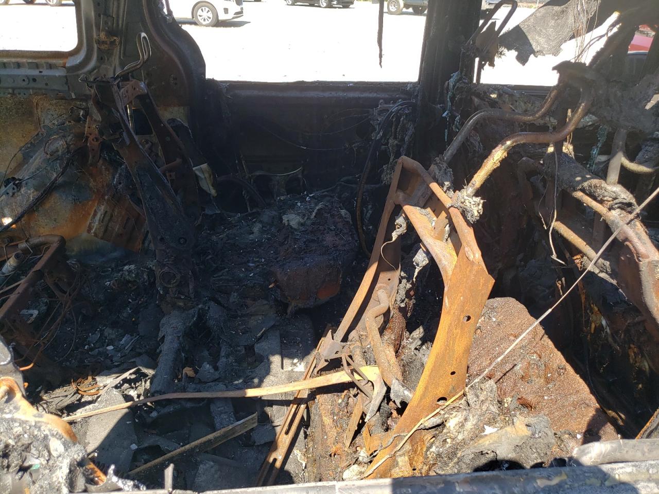 2022 TOYOTA SIENNA XLE VIN:5TDJRKEC5NS110880