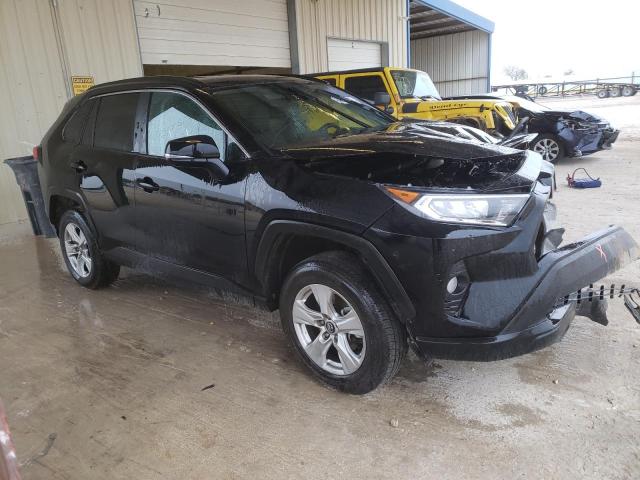 2021 TOYOTA RAV4 XLE VIN: 2T3W1RFV4MC101169