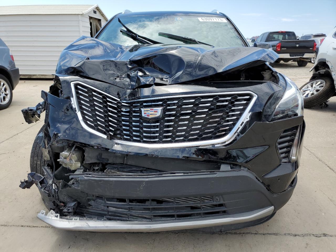 2022 CADILLAC XT4 PREMIUM LUXURY VIN:1GYFZCR49NF156351