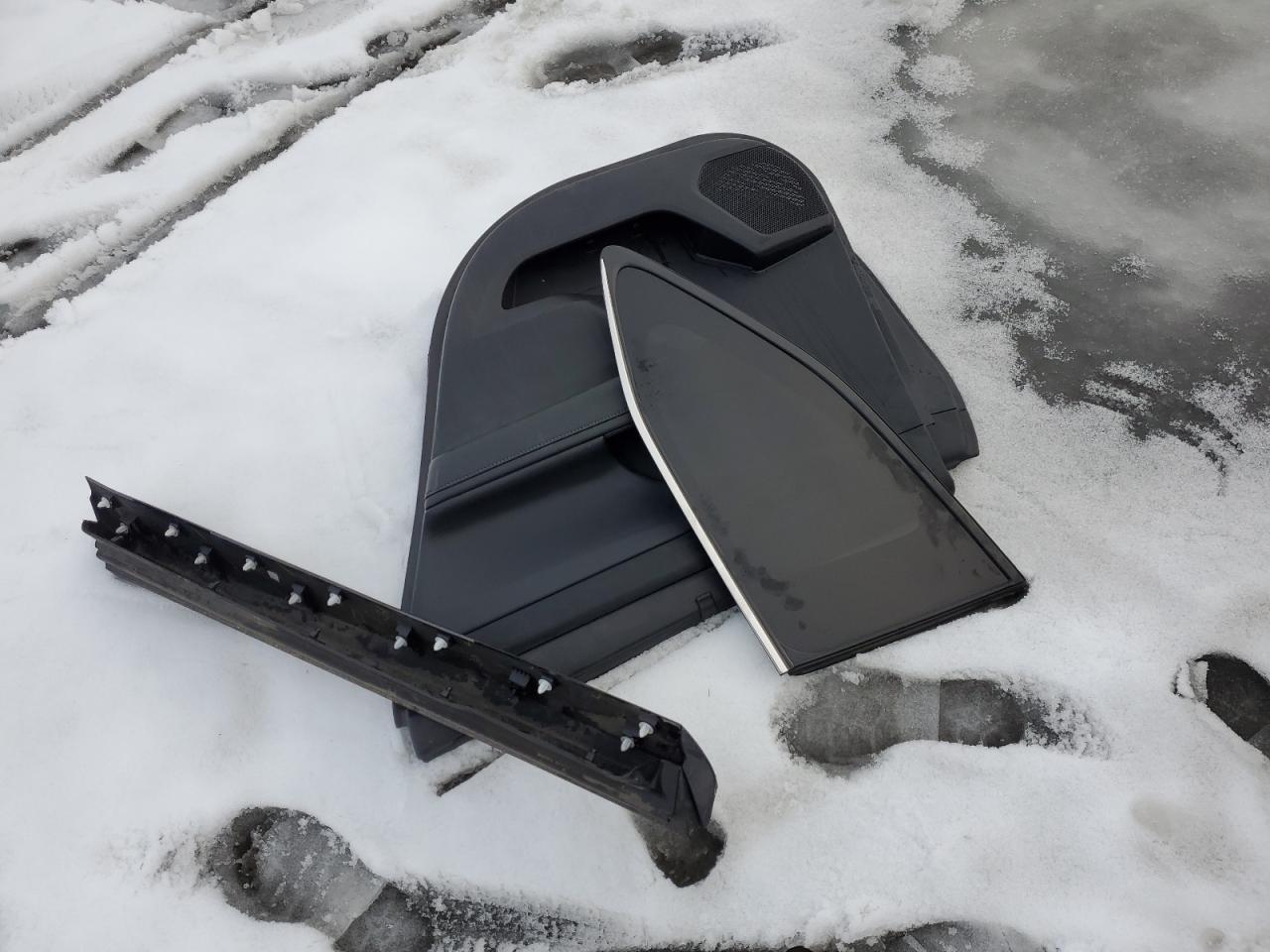 2022 TOYOTA HIGHLANDER XLE VIN:5TDGZRBH1NS575935