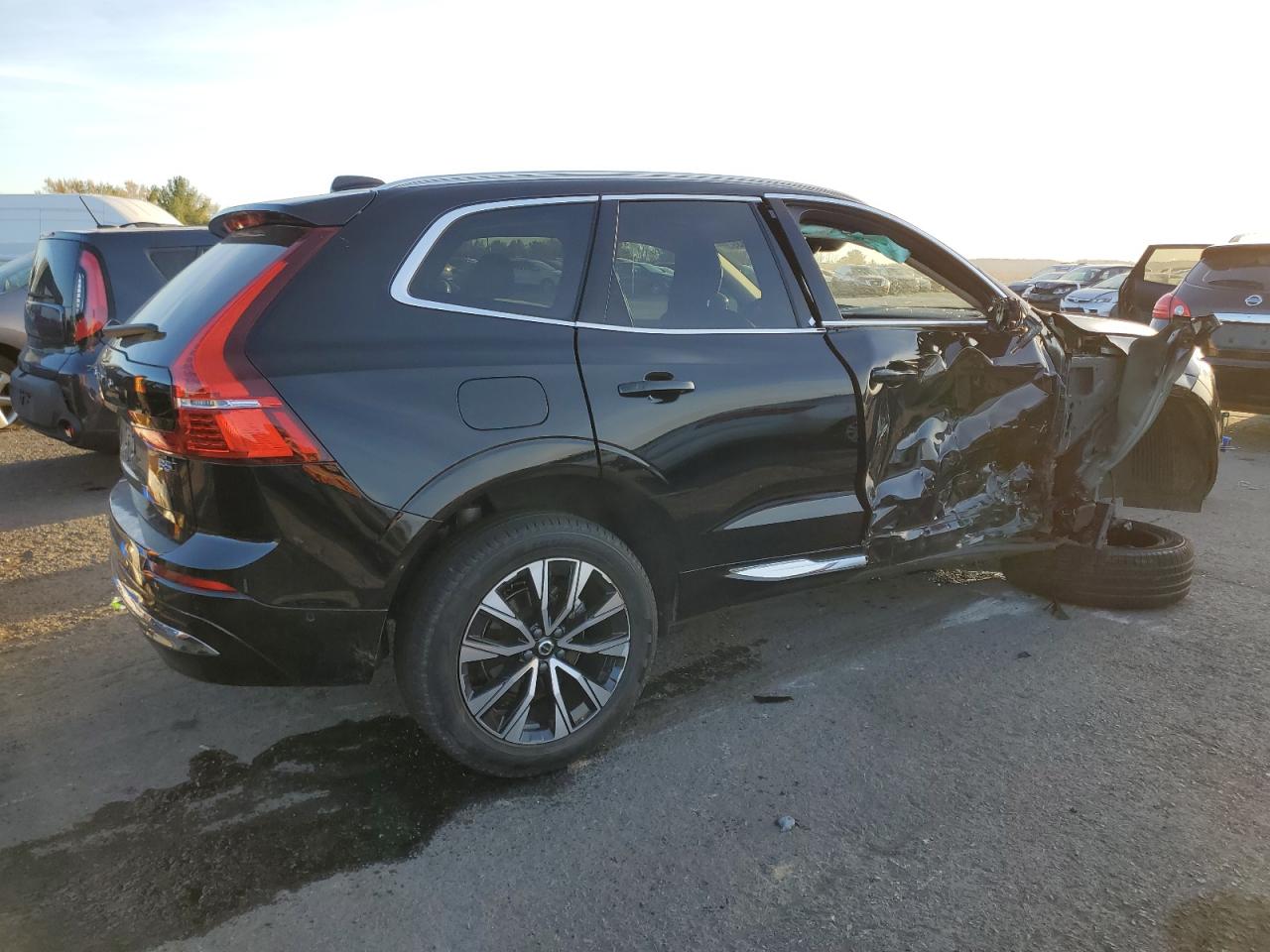 2023 VOLVO XC60 PLUS VIN:YV4L12RE2P1265864