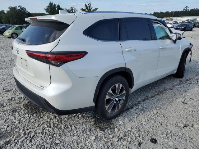 2021 TOYOTA HIGHLANDER XLE VIN: 5TDGZRAH0MS074616