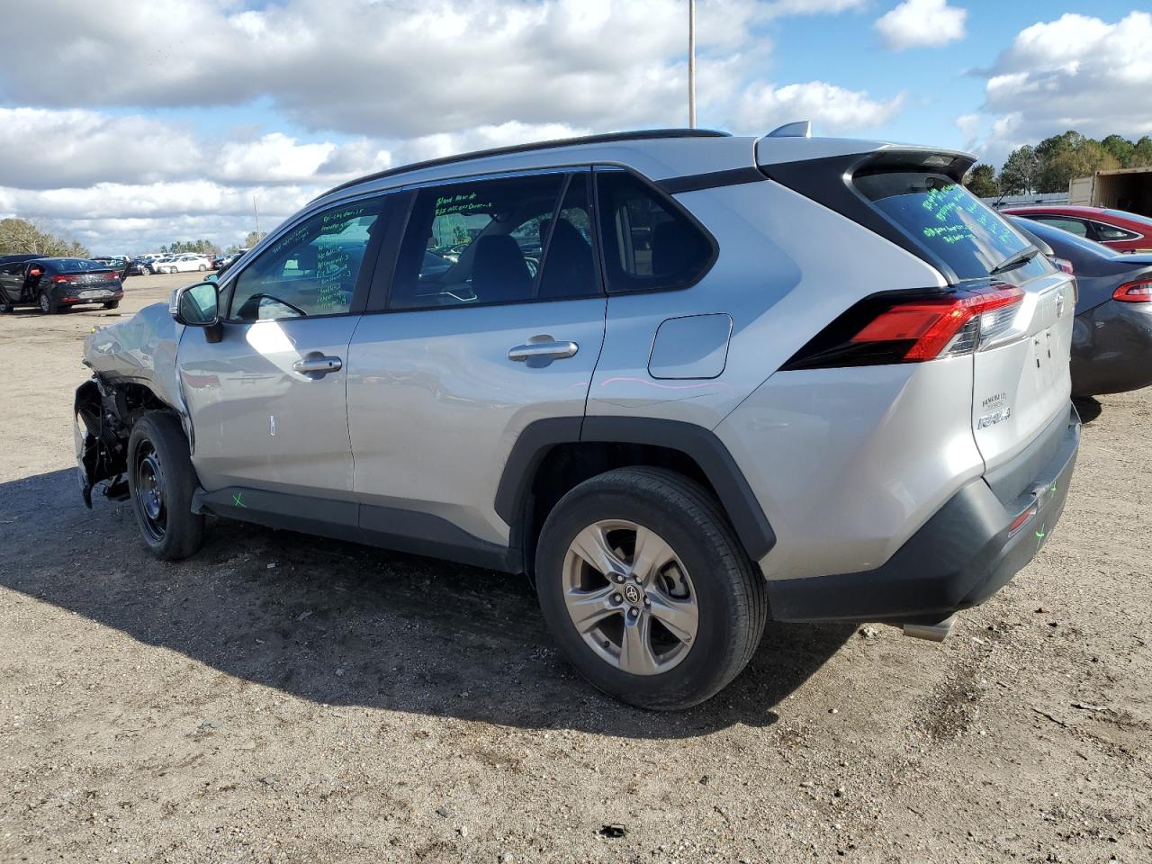 2022 TOYOTA RAV4 XLE VIN:2T3W1RFV6NW197158