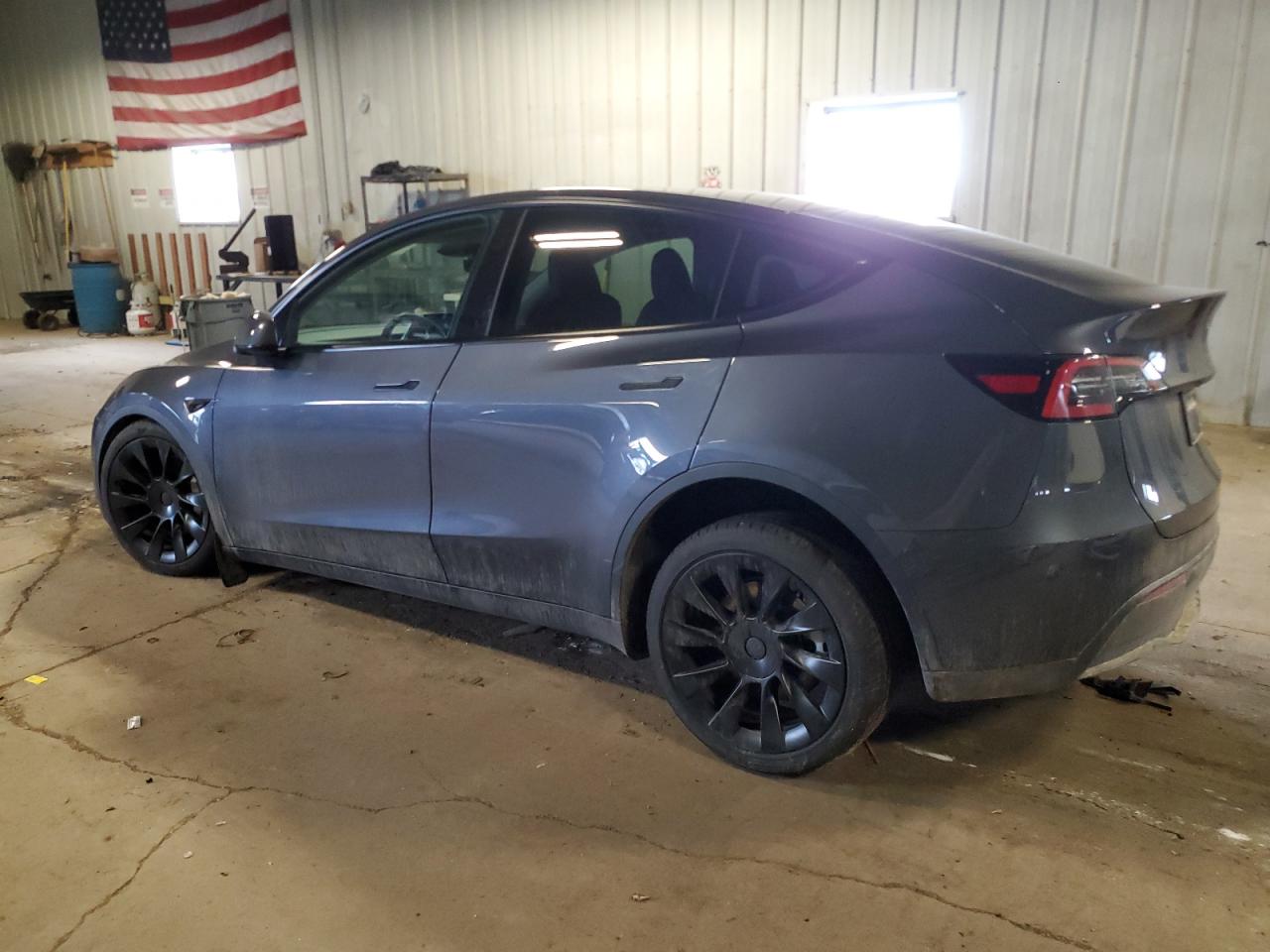 2023 TESLA MODEL Y  VIN:7SAYGDEE7PF892286