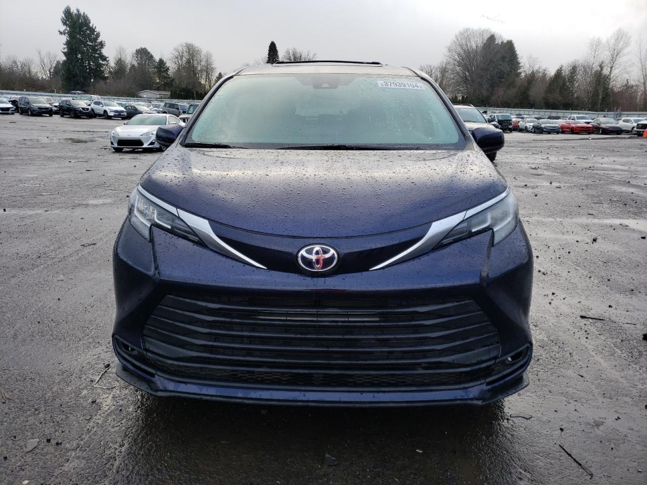 2022 TOYOTA SIENNA LE VIN:5TDBSKFC8NS063030