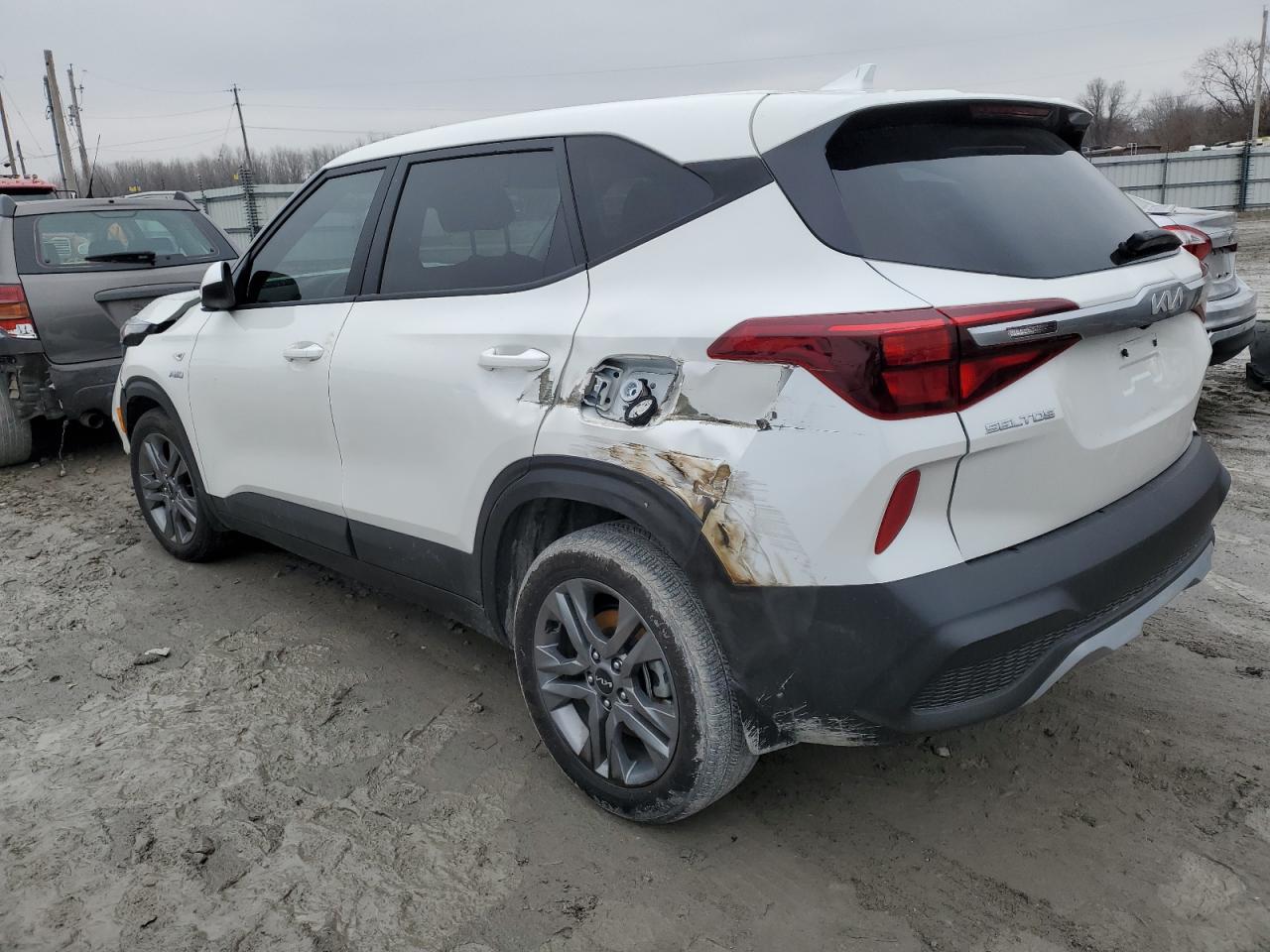 2023 KIA SELTOS LX VIN:KNDEPCAA6P7430756