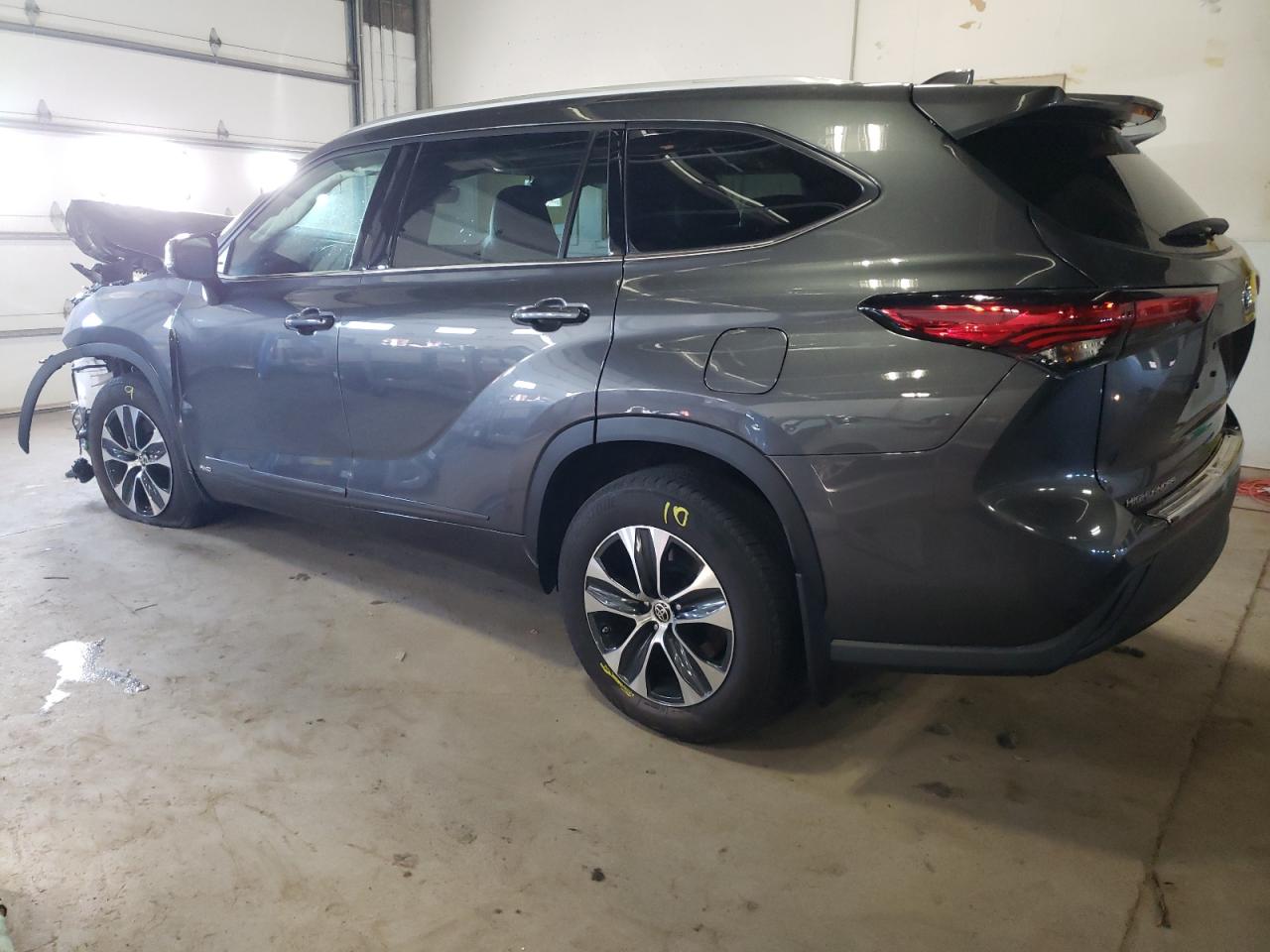 2022 TOYOTA HIGHLANDER HYBRID XLE VIN:5TDGBRCH1NS558877