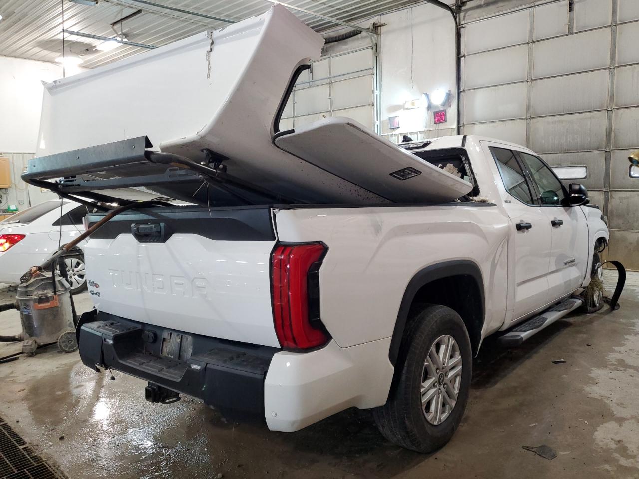 2022 TOYOTA TUNDRA DOUBLE CAB SR VIN:5TFLA5DA6NX008385