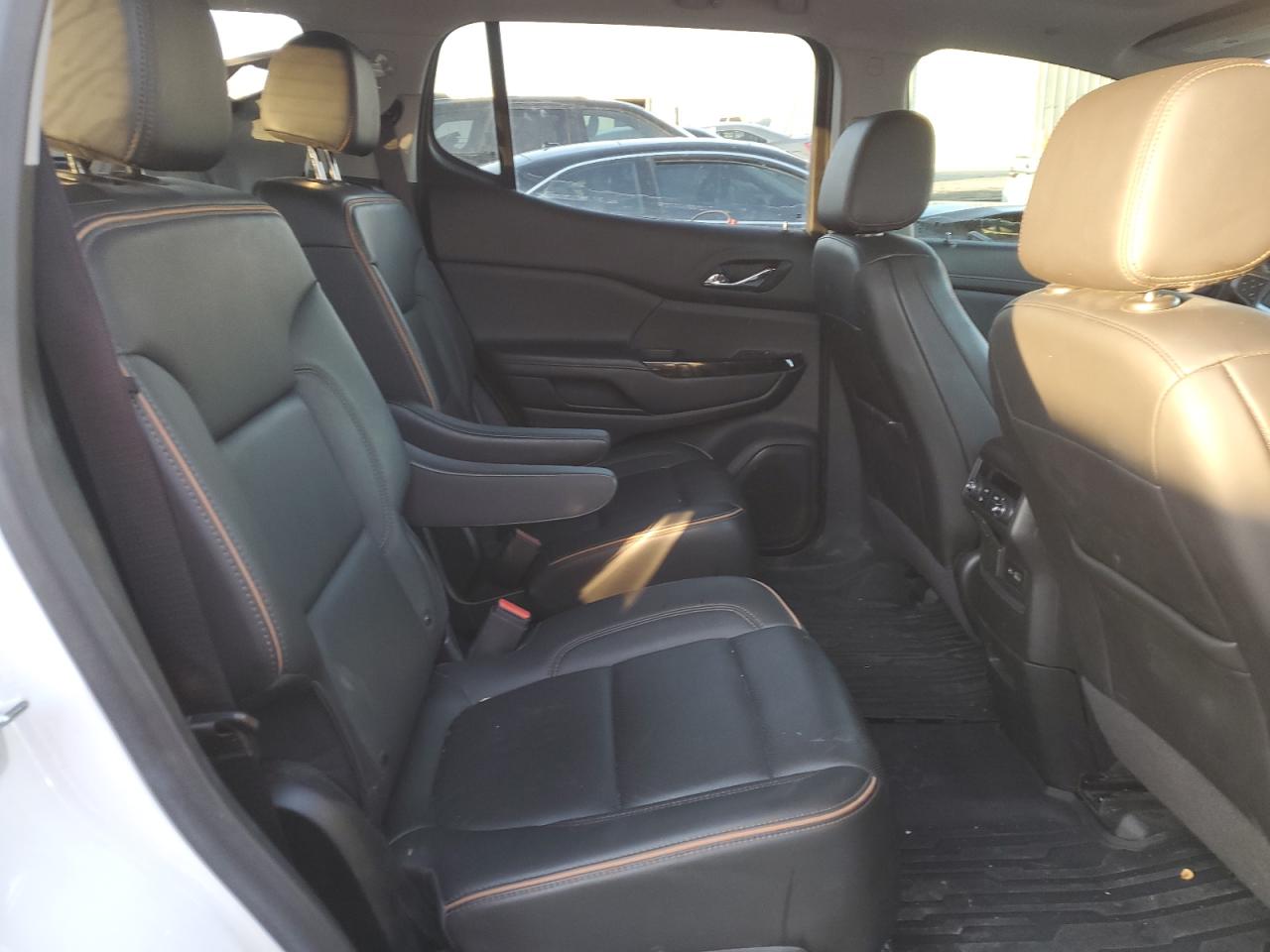 2022 GMC ACADIA AT4 VIN:1GKKNLLS9NZ123652