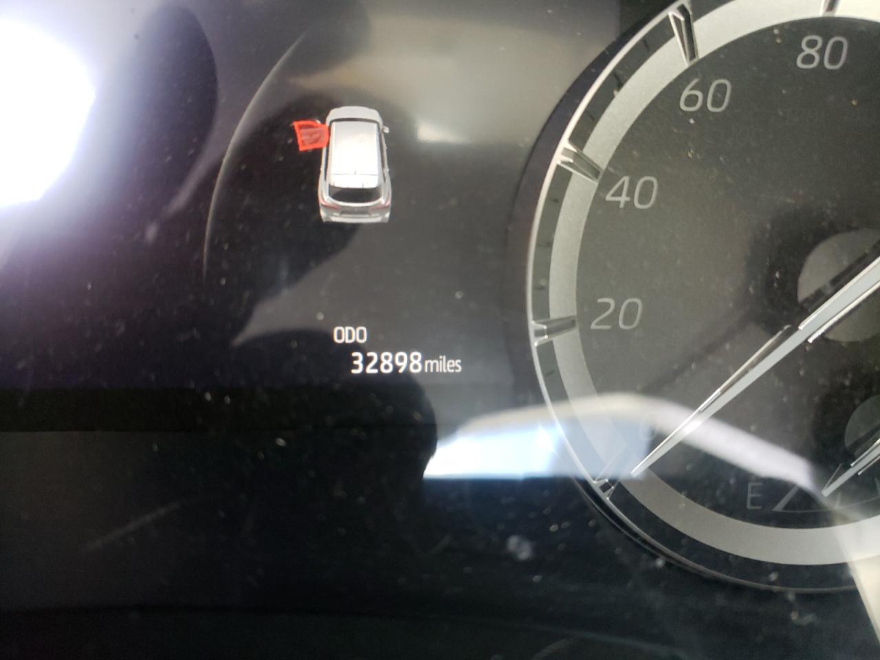 2022 TOYOTA HIGHLANDER XLE VIN:5TDGZRBH1NS579547