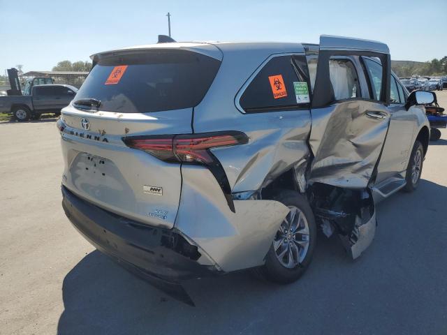 2021 TOYOTA SIENNA XLE VIN: 5TDYRKEC0MS048186