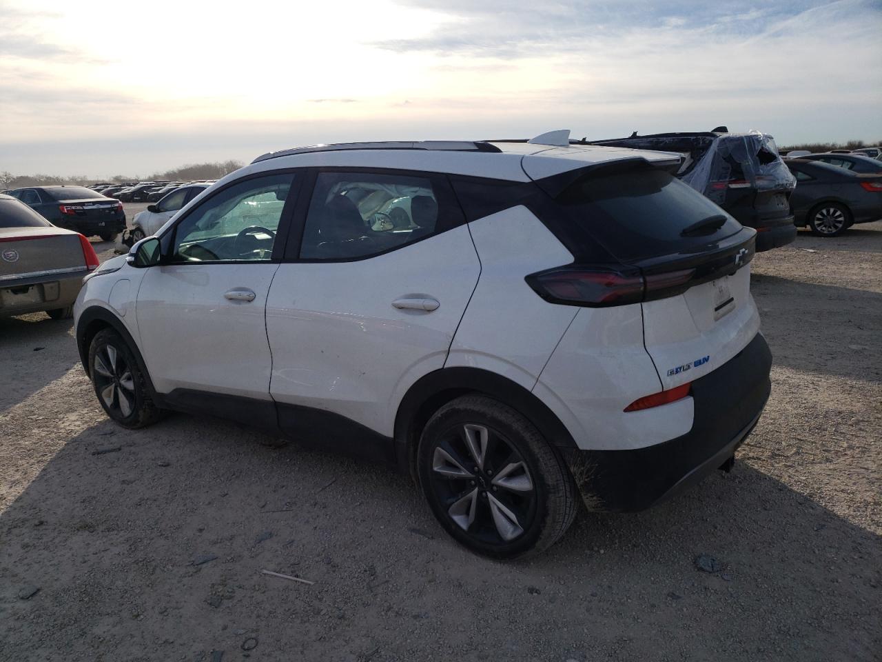 2022 CHEVROLET BOLT EUV LT VIN:1G1FY6S03N4124159