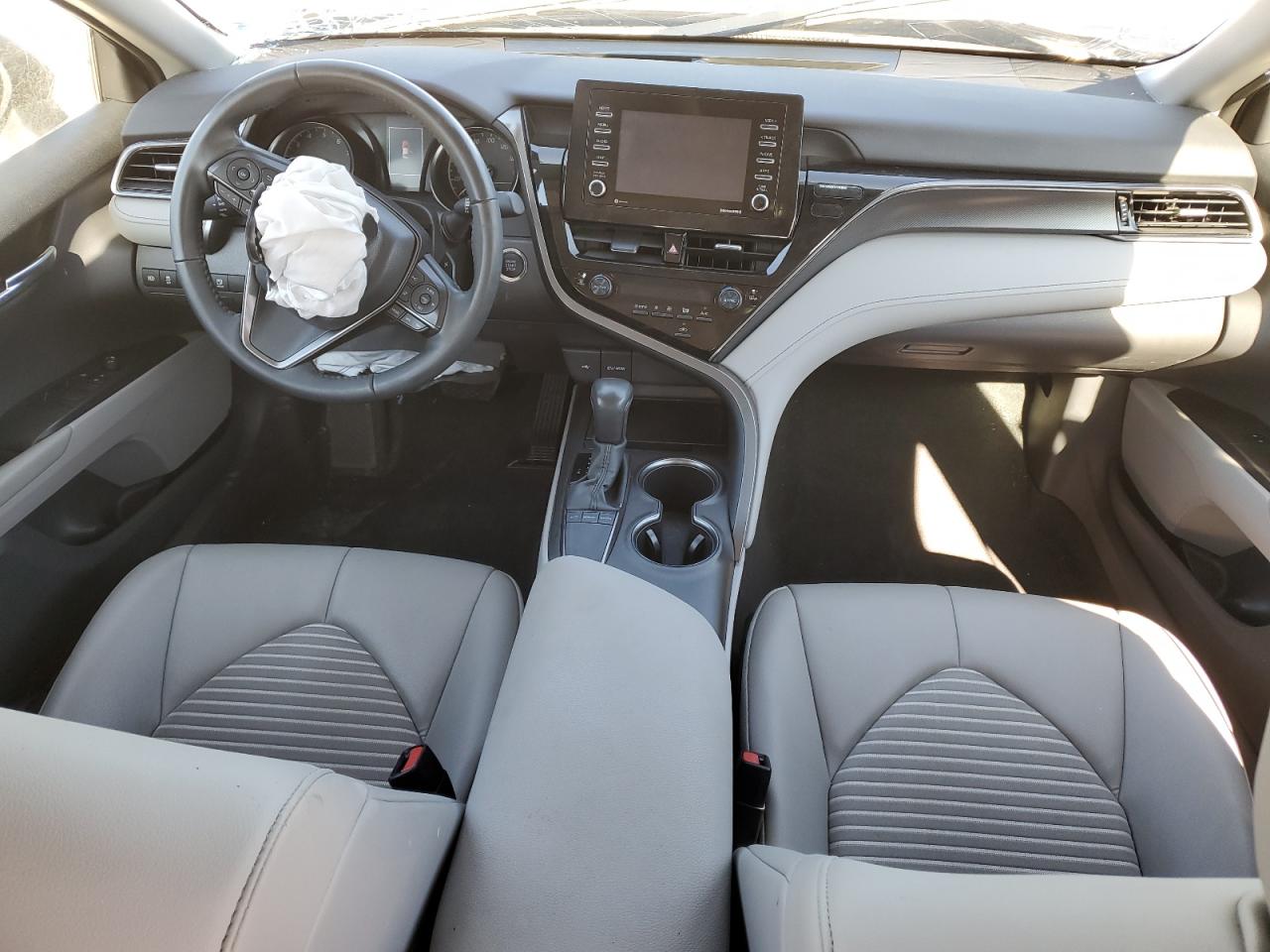 2022 TOYOTA CAMRY SE VIN:4T1T11AK6NU039509