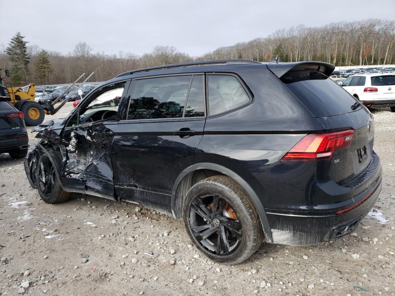 2023 VOLKSWAGEN TIGUAN SE R-LINE BLACK VIN:3VV8B7AX4PM141454