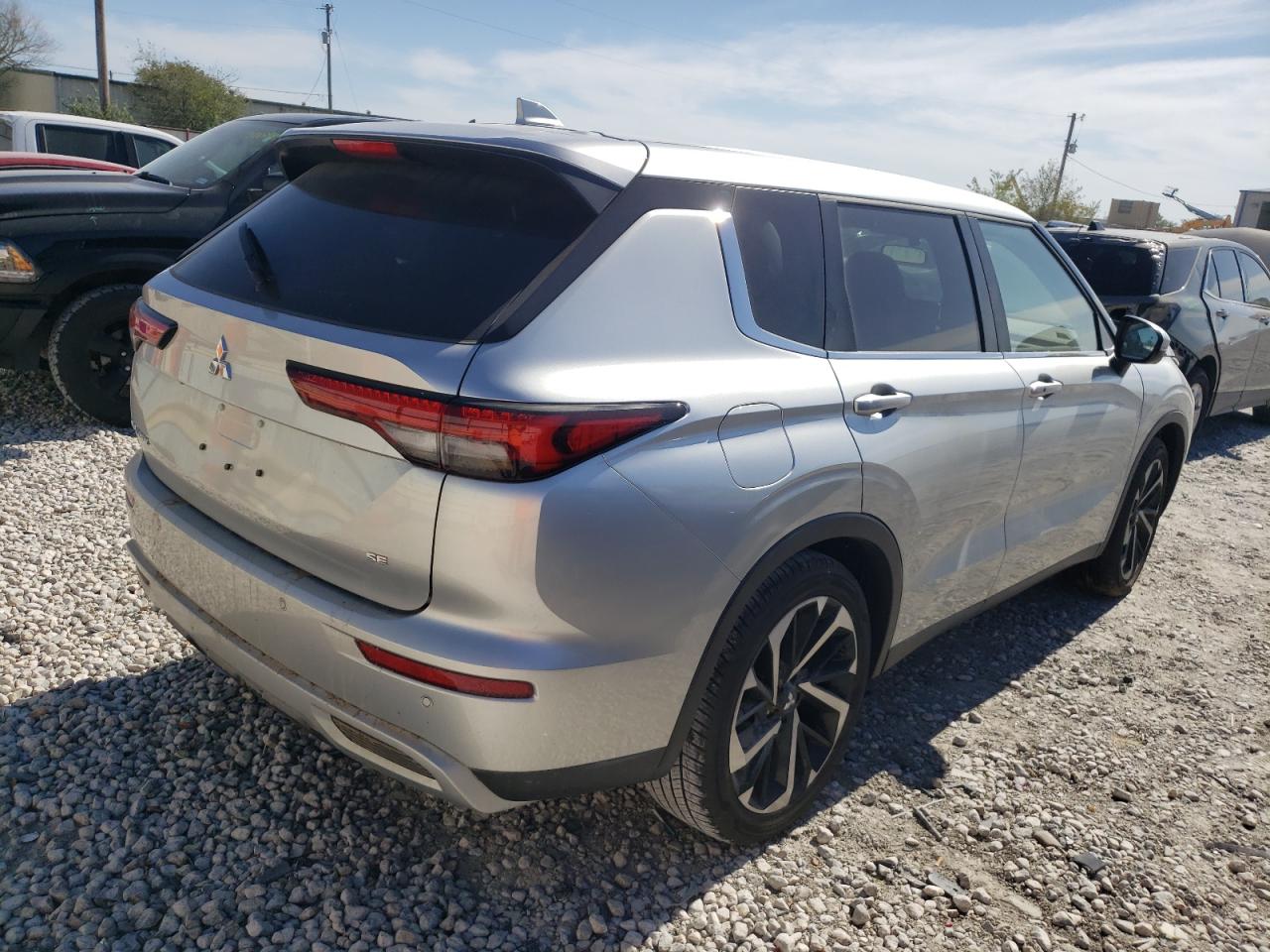 2023 MITSUBISHI OUTLANDER SE VIN:JA4J3UA86PZ058895