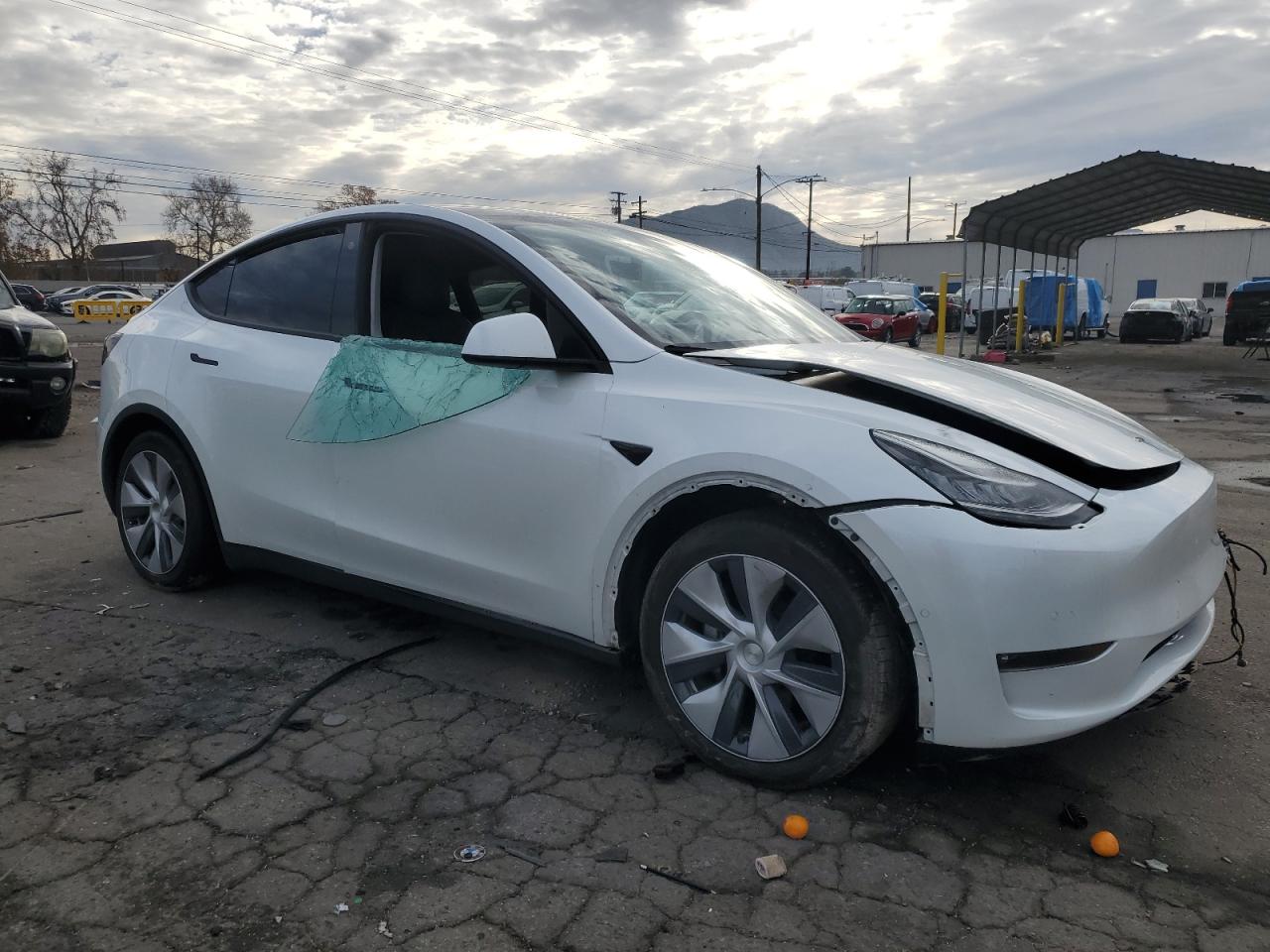 2022 TESLA MODEL Y  VIN:7SAYGDEE6NF424949