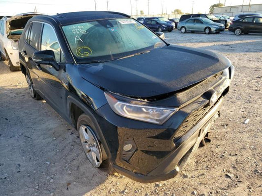 2021 TOYOTA RAV4 XLE VIN: 4T3RWRFV3MU048106