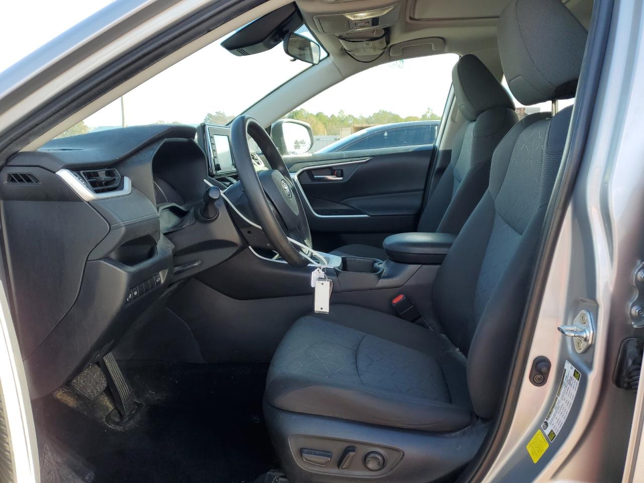 2022 TOYOTA RAV4 XLE VIN:2T3W1RFV6NW197158