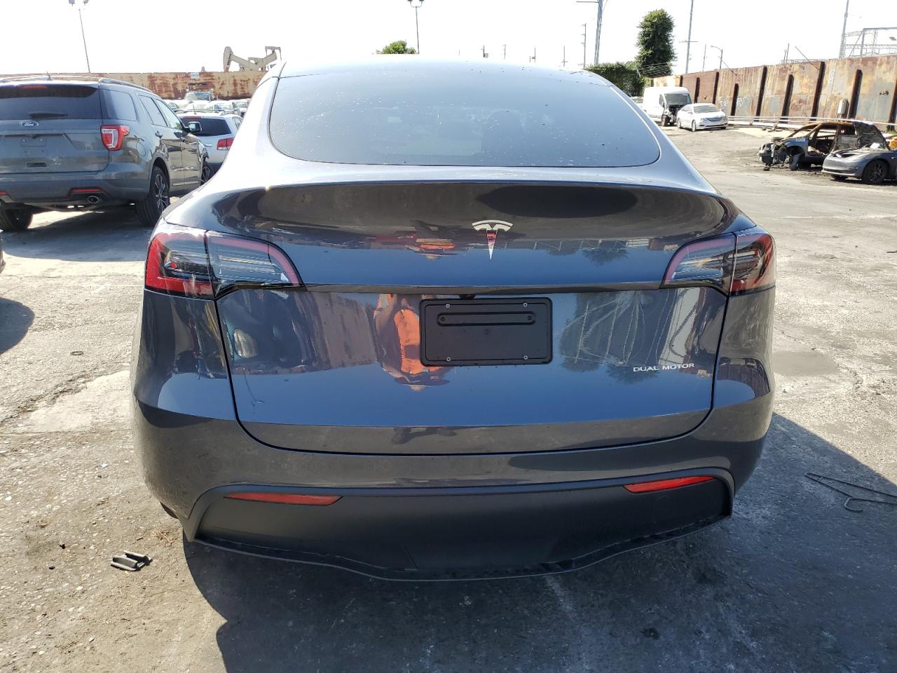 2023 TESLA MODEL Y  VIN:7SAYGDEE0PF886877