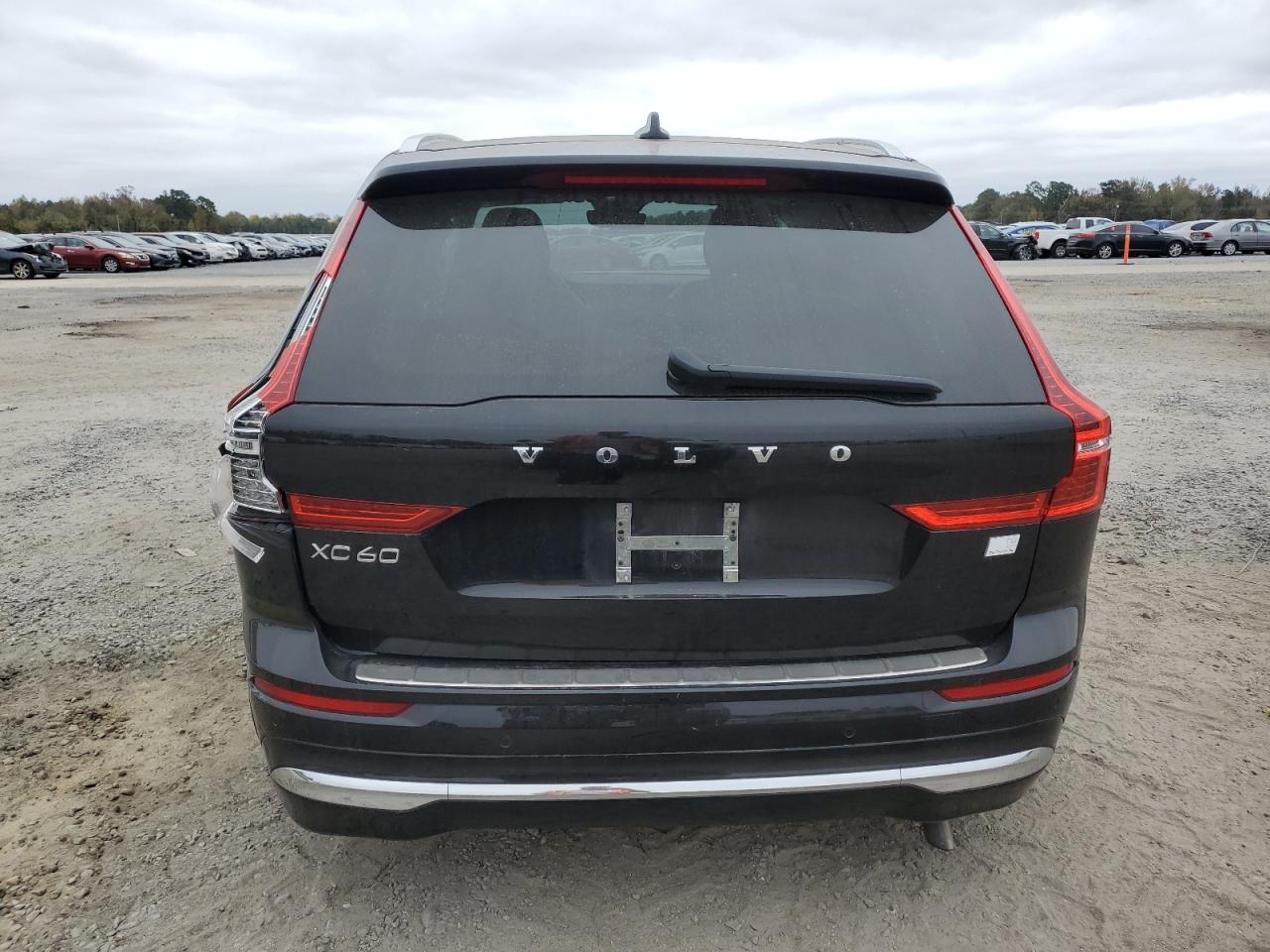 2022 VOLVO XC60 T8 RECHARGE INSCRIPTION EXPRESS VIN:YV4H60DZ1N1010092