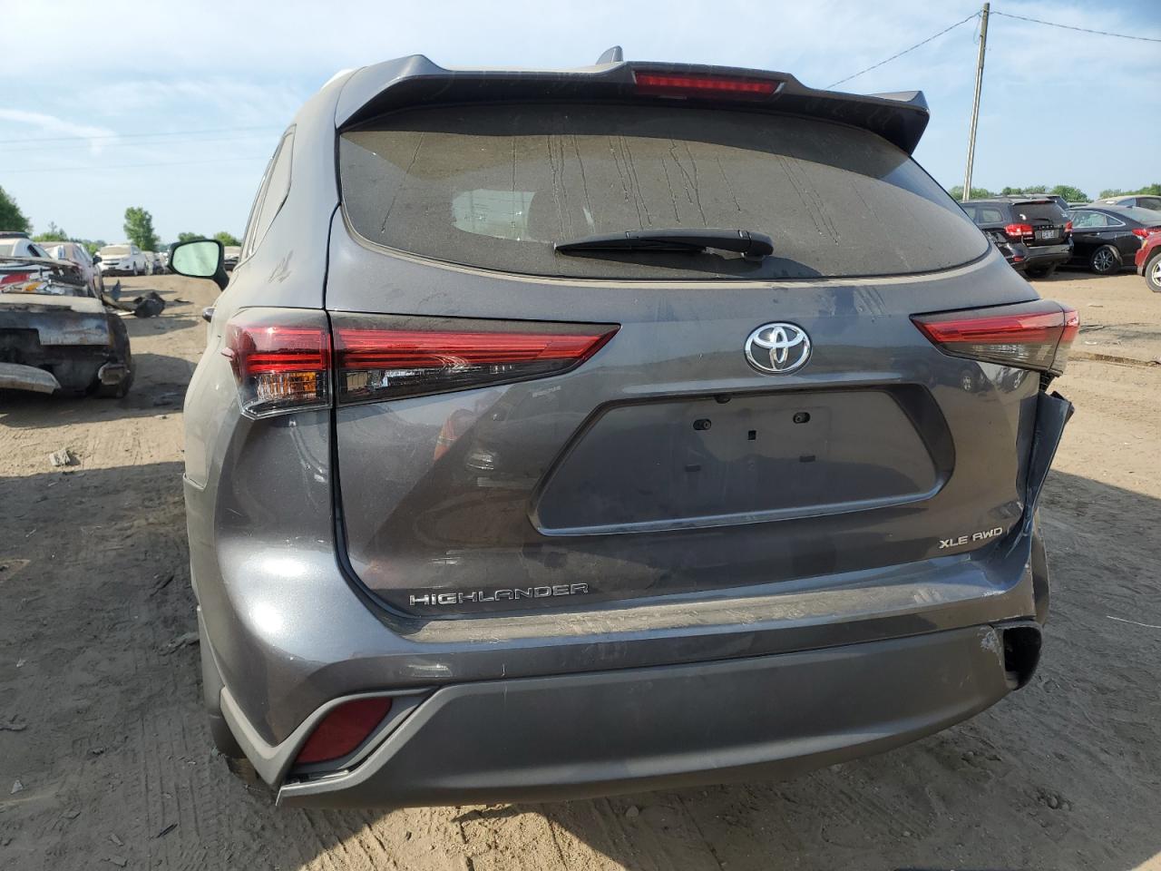 2022 TOYOTA HIGHLANDER XLE VIN:5TDGZRBH4NS166067