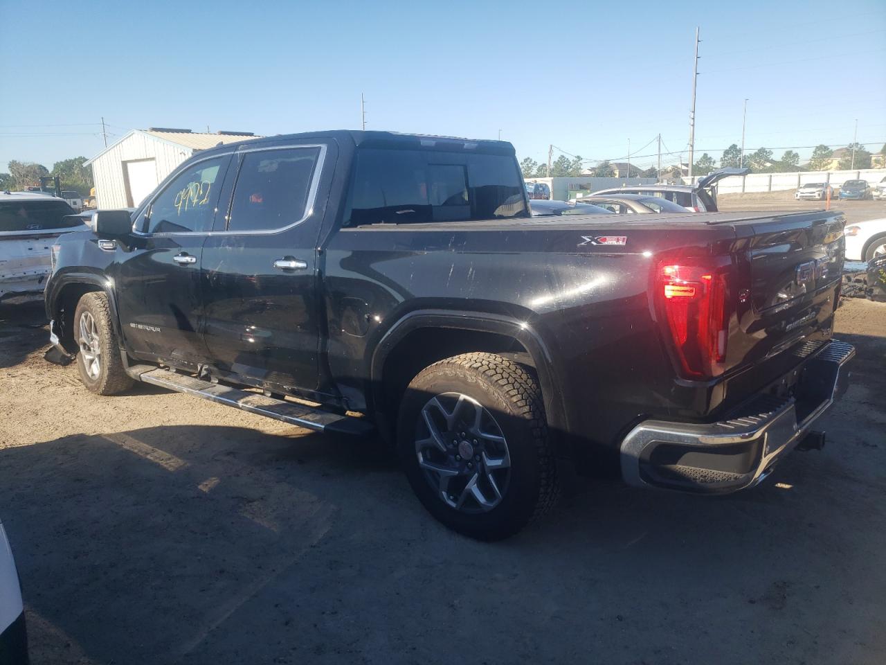 2022 GMC SIERRA K1500 SLT VIN:3GTUUDETXNG580876