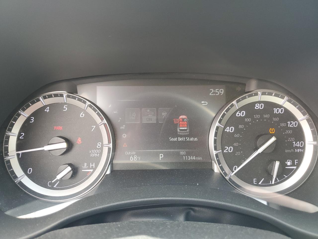 2022 TOYOTA HIGHLANDER XLE VIN:5TDHZRBH9NS200038