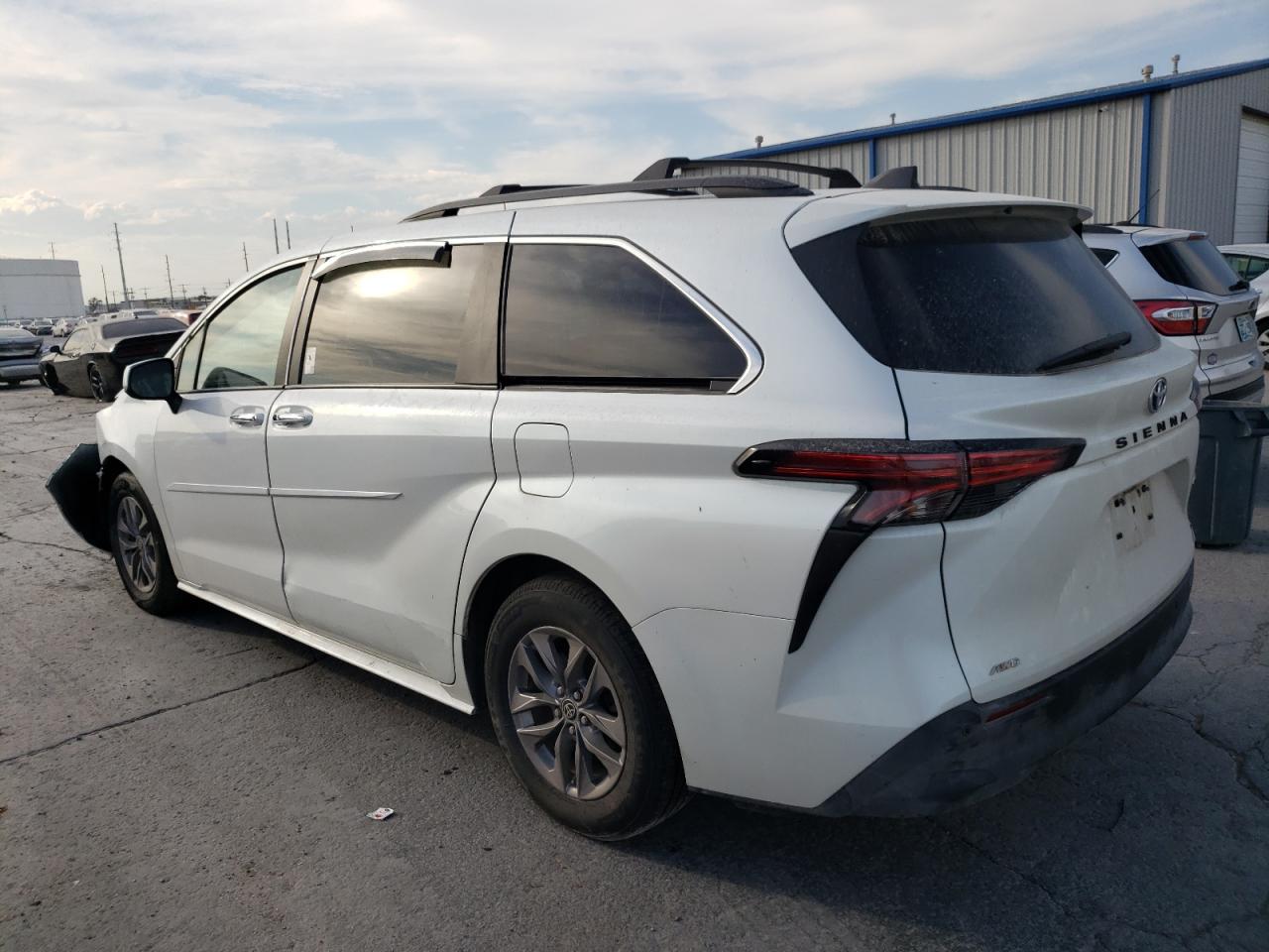 2022 TOYOTA SIENNA XLE VIN:5TDYSKFC9NS043122