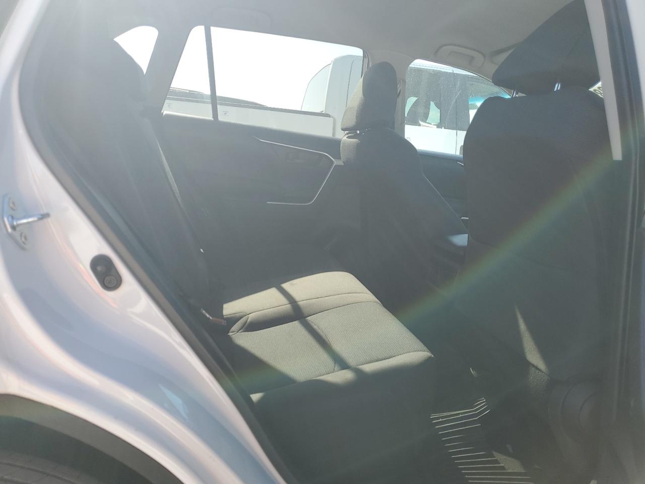 2022 TOYOTA RAV4 LE VIN:73638383