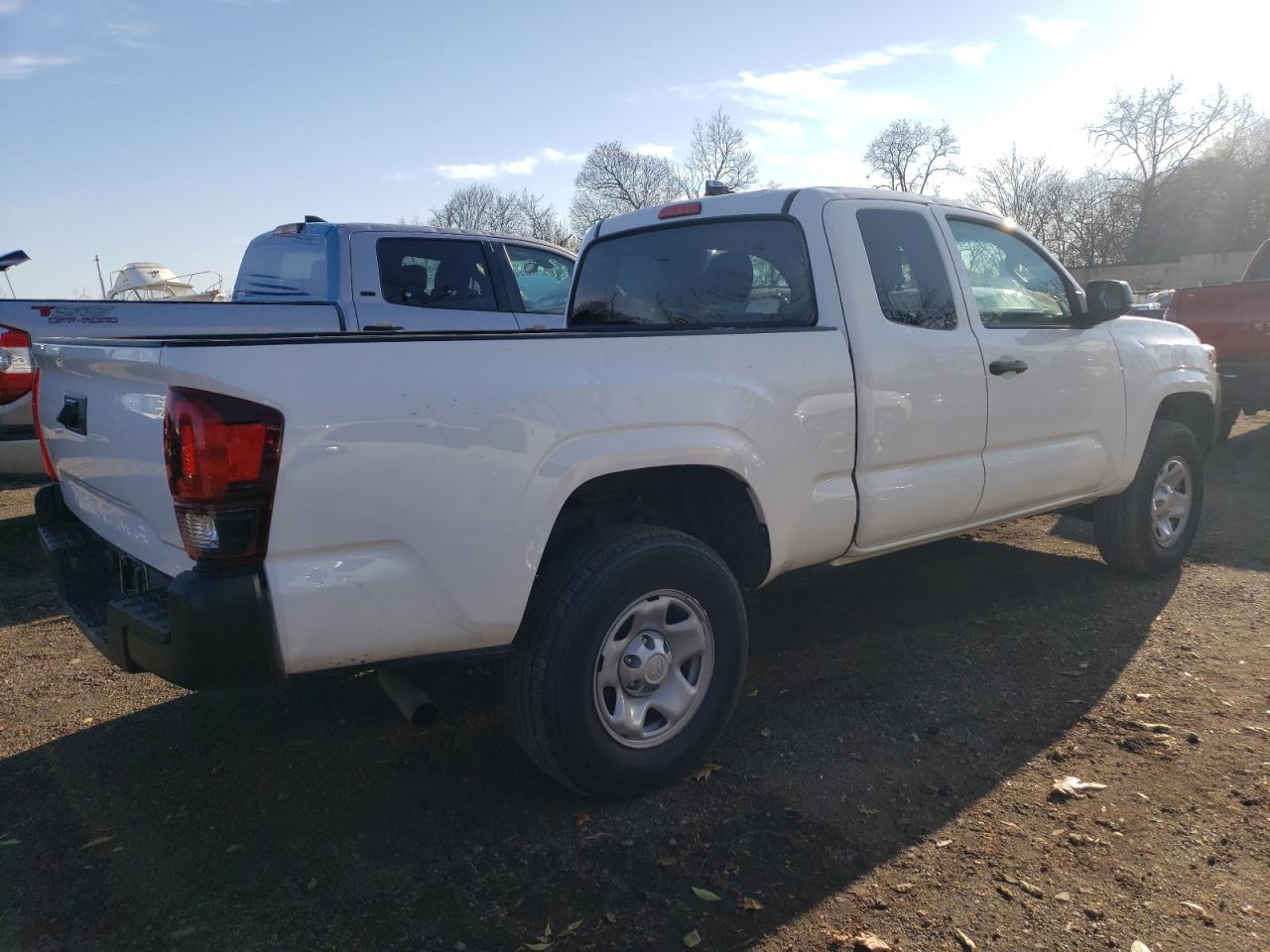 2022 TOYOTA TACOMA ACCESS CAB VIN:3TYRX5GN4NT049583