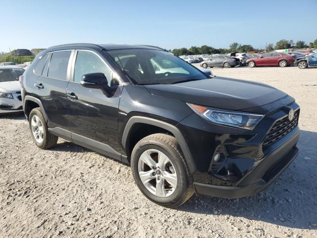 2021 TOYOTA RAV4 XLE VIN: 2T3W1RFV8MW115316