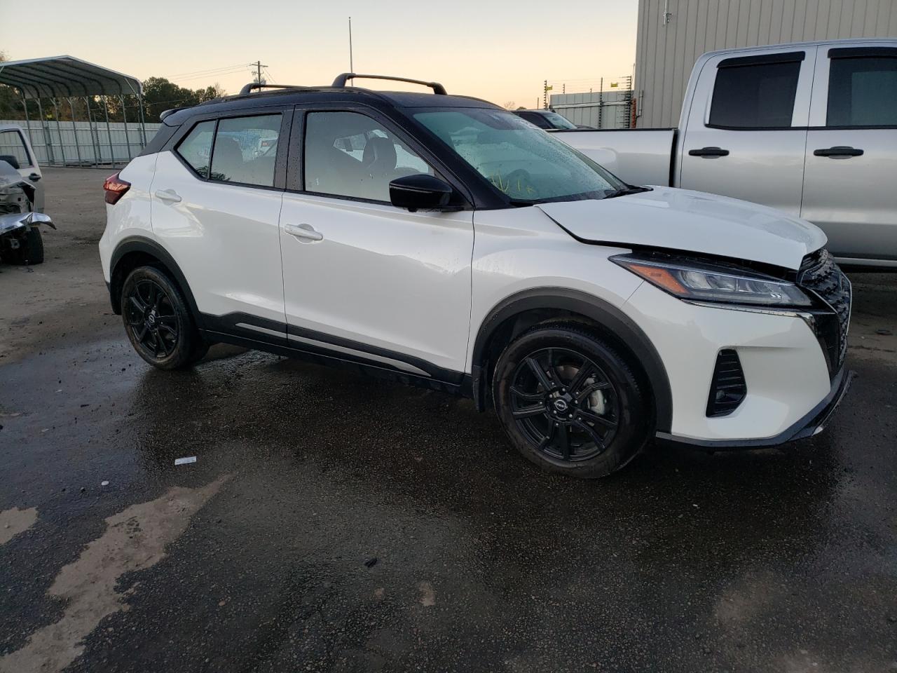 2022 NISSAN KICKS SR VIN:3N1CP5DV8NL493841