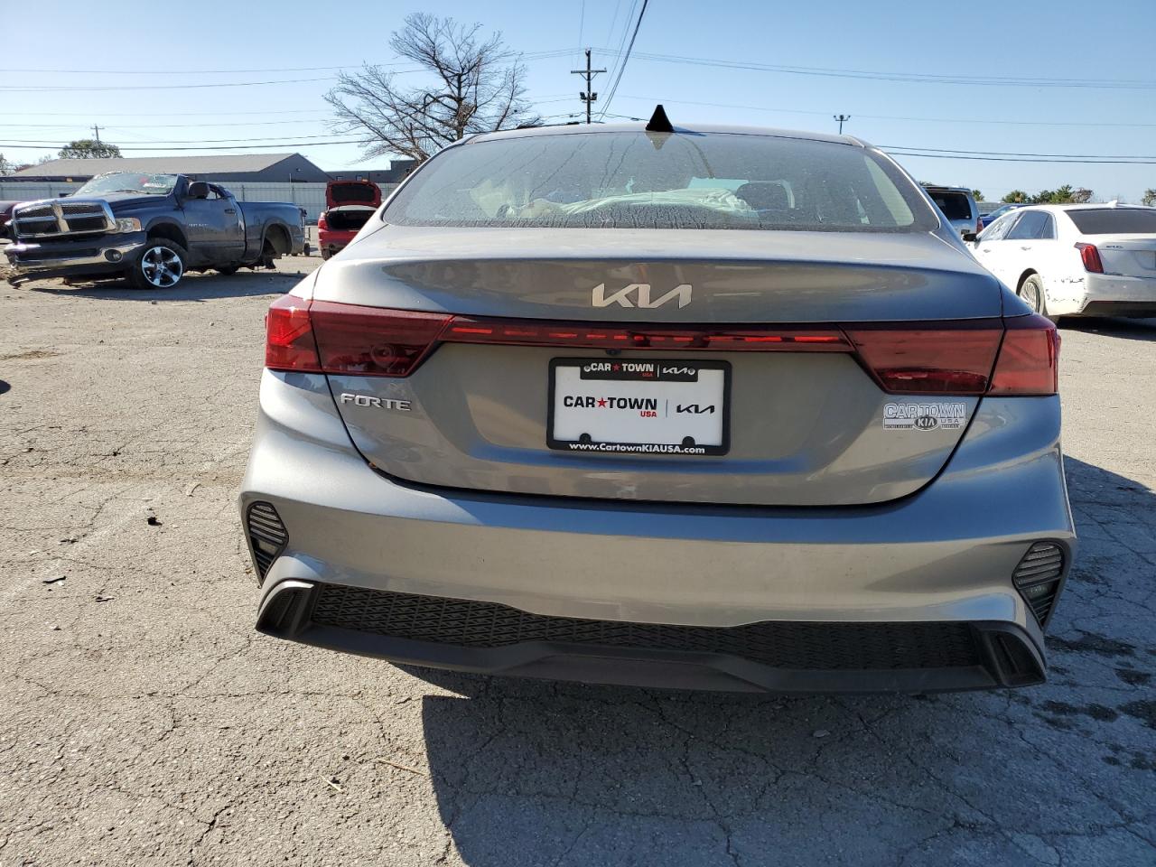 2023 KIA FORTE LX VIN:3KPF24AD6PE621838